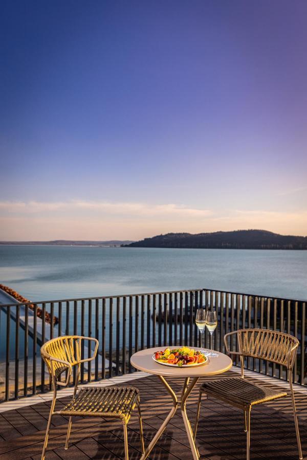 Lua Resort - Adults Only Balatonfured Exterior photo View of the Gulf of Trieste