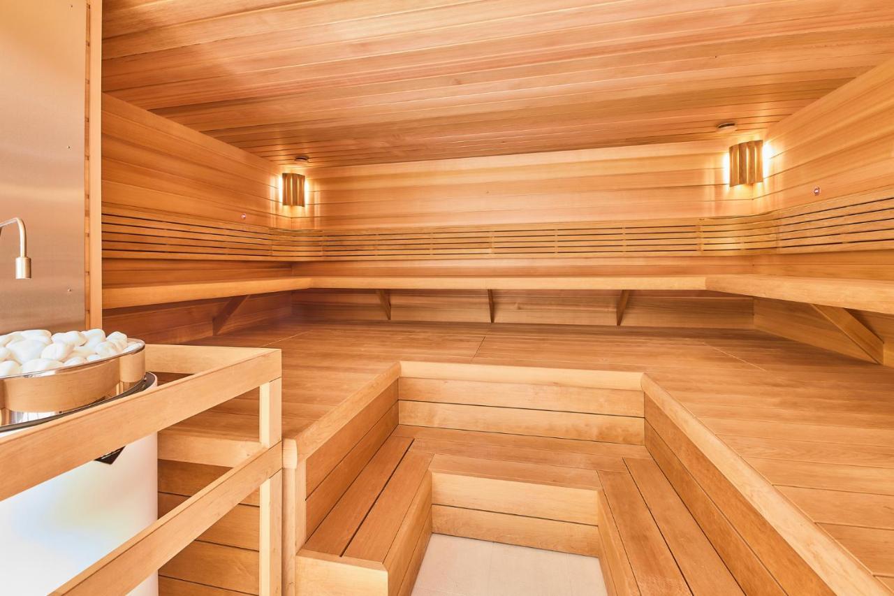 Lua Resort - Adults Only Balatonfured Exterior photo A modern Finnish sauna
