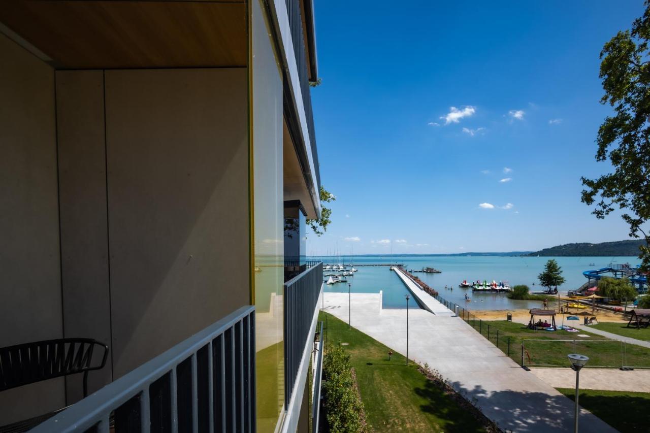 Lua Resort - Adults Only Balatonfured Exterior photo View of the lake from the hotel