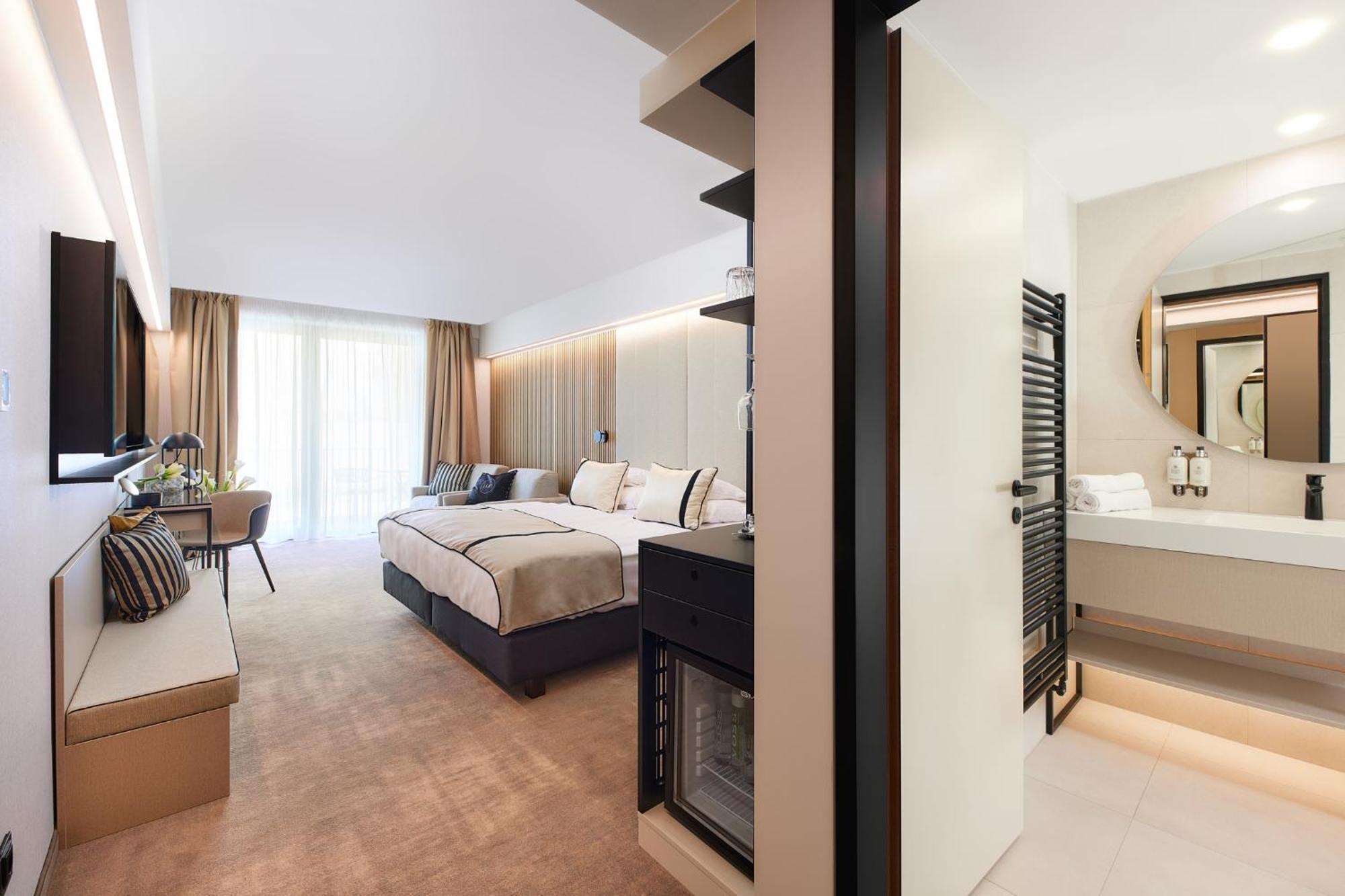 Lua Resort - Adults Only Balatonfured Exterior photo Deluxe room