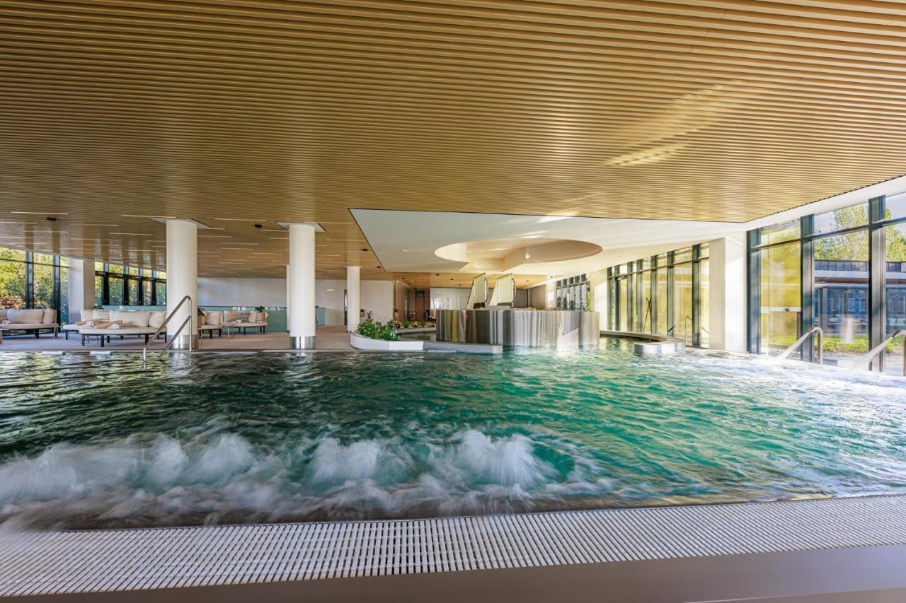 Lua Resort - Adults Only Balatonfured Exterior photo The spa at the Hotel de la Paix