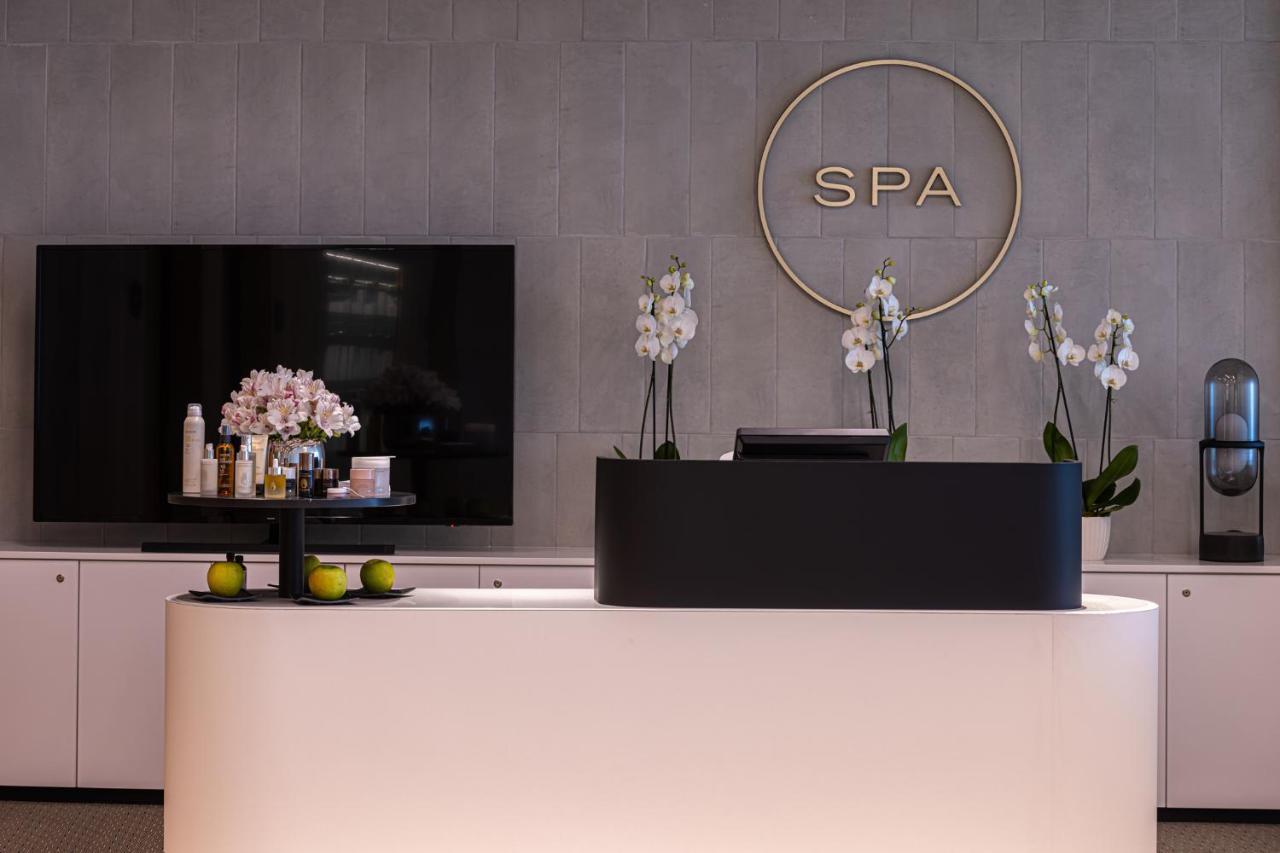 Lua Resort - Adults Only Balatonfured Exterior photo Spa reception desk