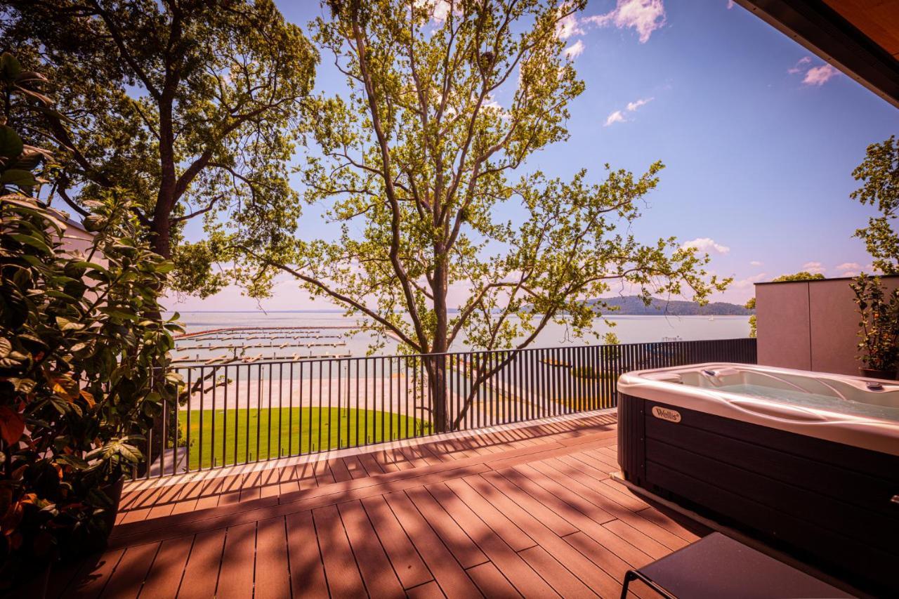 Lua Resort - Adults Only Balatonfured Exterior photo View of the lake from the hotel